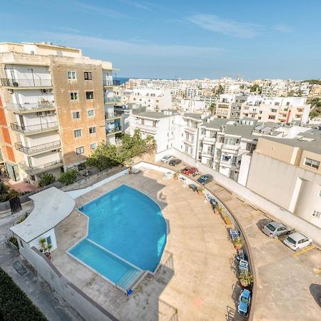 Pool Apartment Is-Swieqi Exterior photo