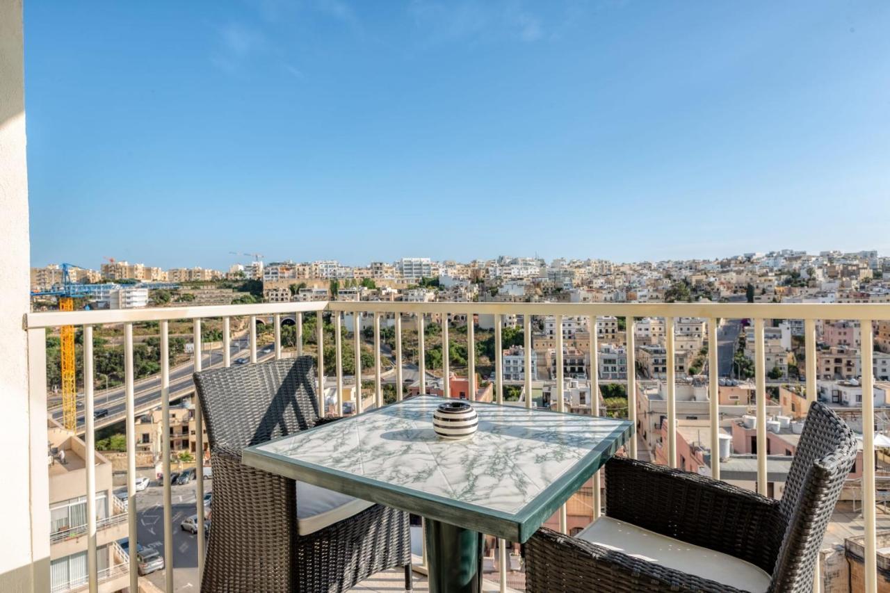 Pool Apartment Is-Swieqi Exterior photo