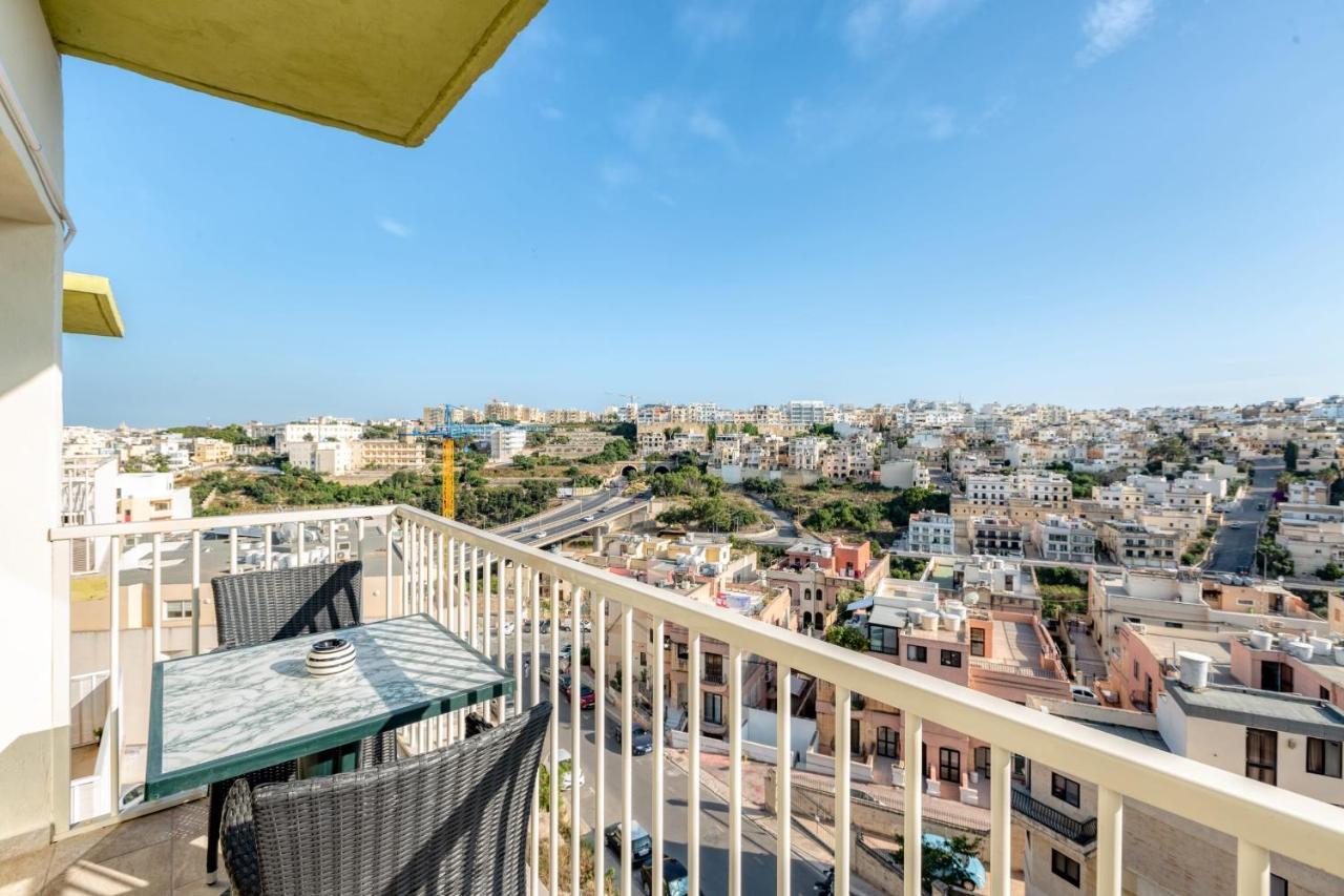Pool Apartment Is-Swieqi Exterior photo