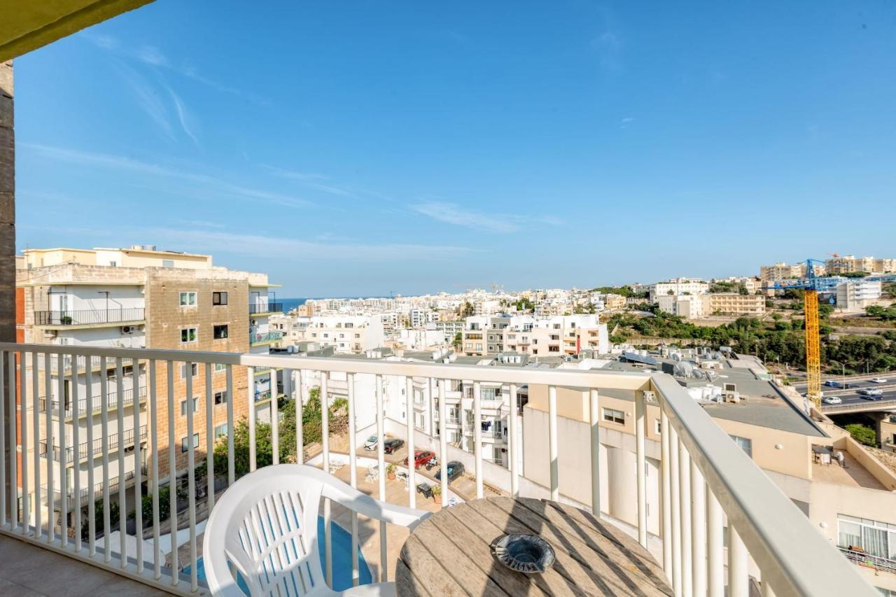 Pool Apartment Is-Swieqi Exterior photo