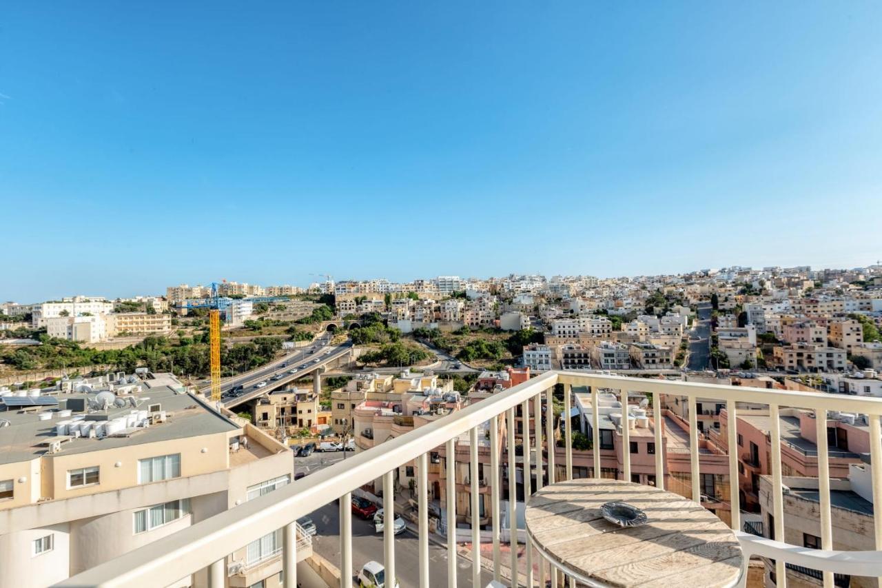 Pool Apartment Is-Swieqi Exterior photo